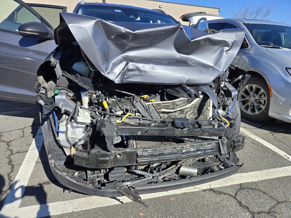 We Buy Wrecked and Damaged Cars in Matthews, NC